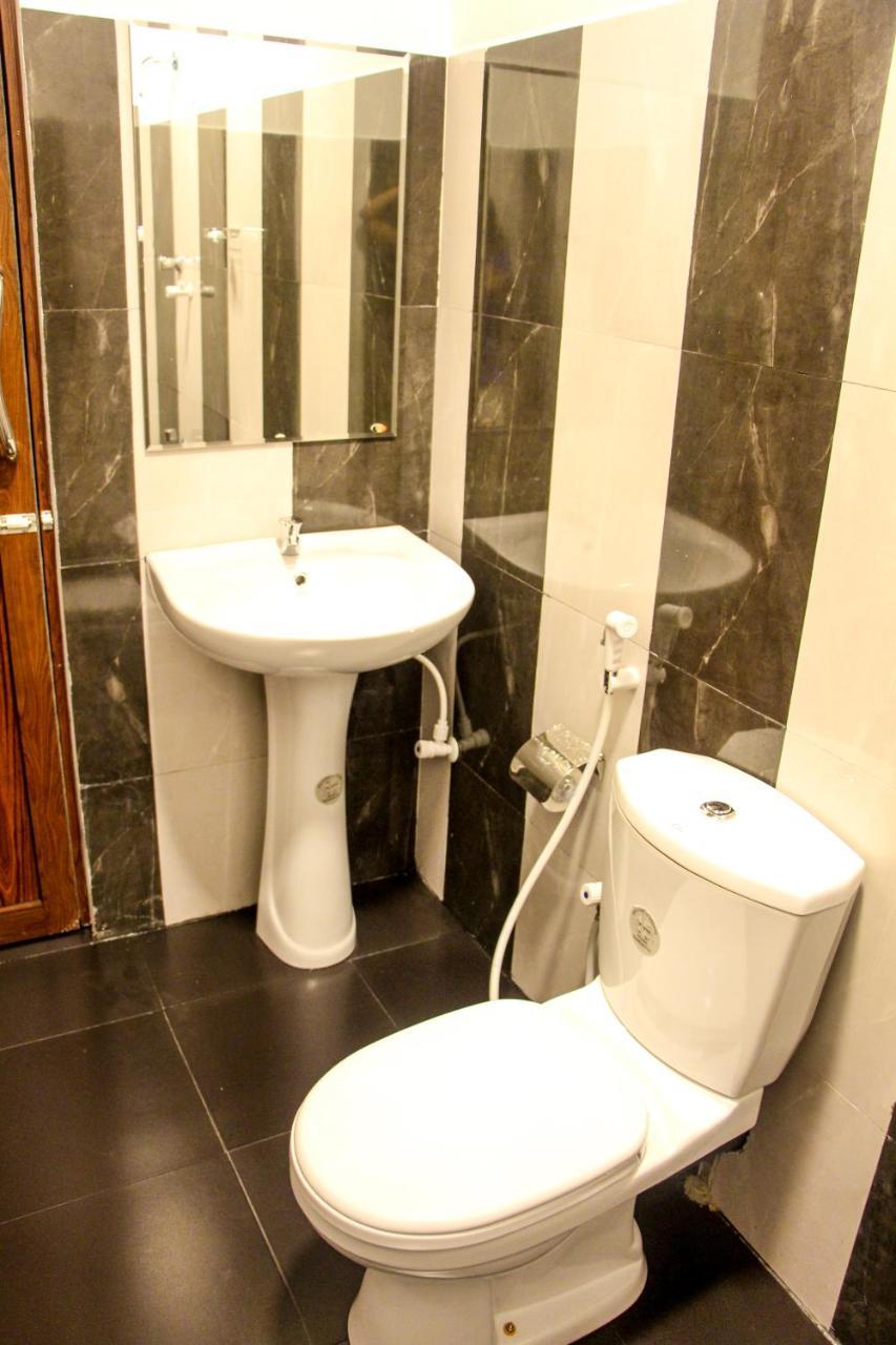 Adventure Base Camp Hotel Китулгала Екстериор снимка